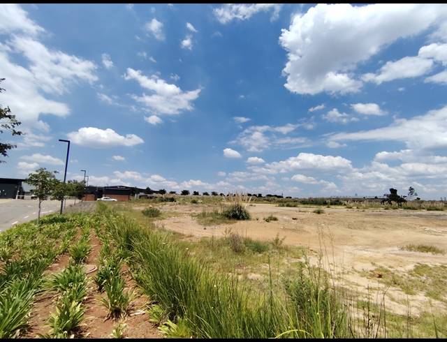 13,585M² VACANT LAND FOR SALE IN GOSFORTH PARK